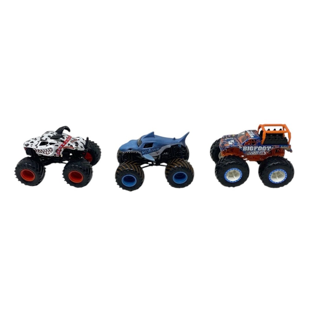 Lot of 3 Monster Jams Hotwheels Bigfoot Megalodon Mutt 1:64 - Picture 3 of 6